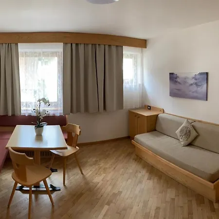 Garni Tobia Bed and breakfast Campitello di Fassa