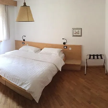 Bed & Breakfast Garni Tobia
