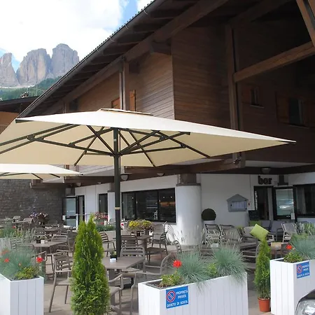 Garni Tobia 3*